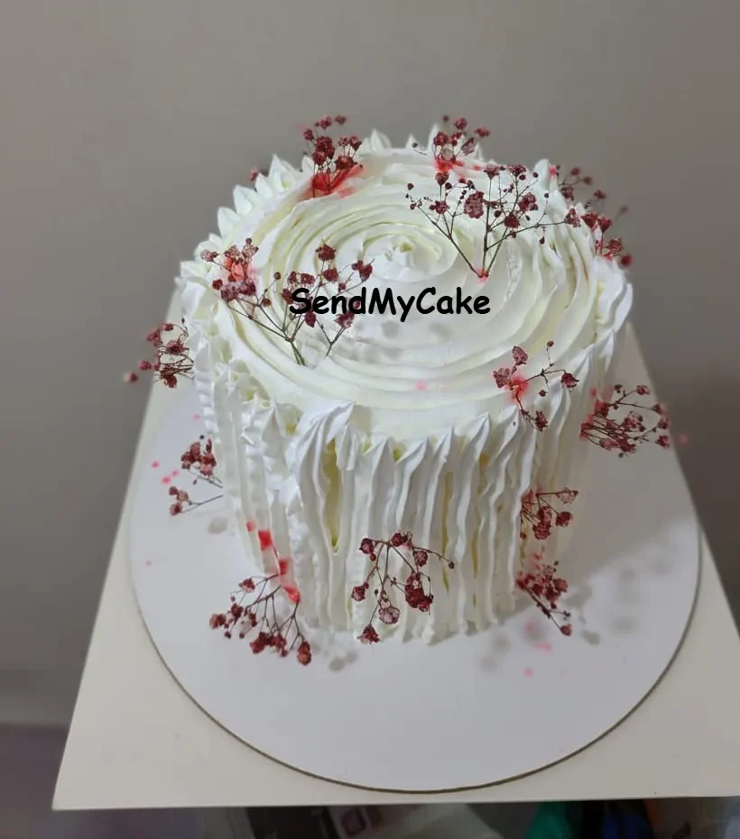 White Cream Floral Cake with Dried Flowers (Eggless)